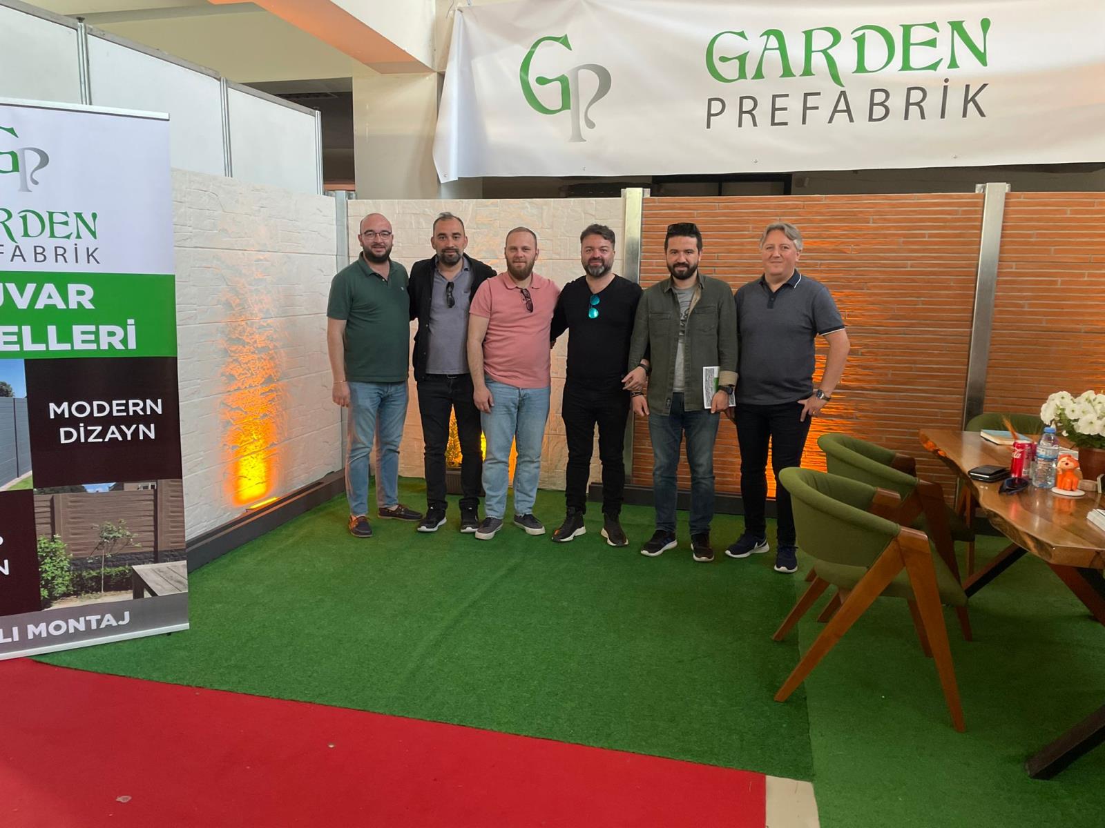Manisa'da bahçe duvarlarına yeni bir soluk getiren Garden Prefabrik Firması'nı fuar merkezindeki standlarında ziyaret ettik.