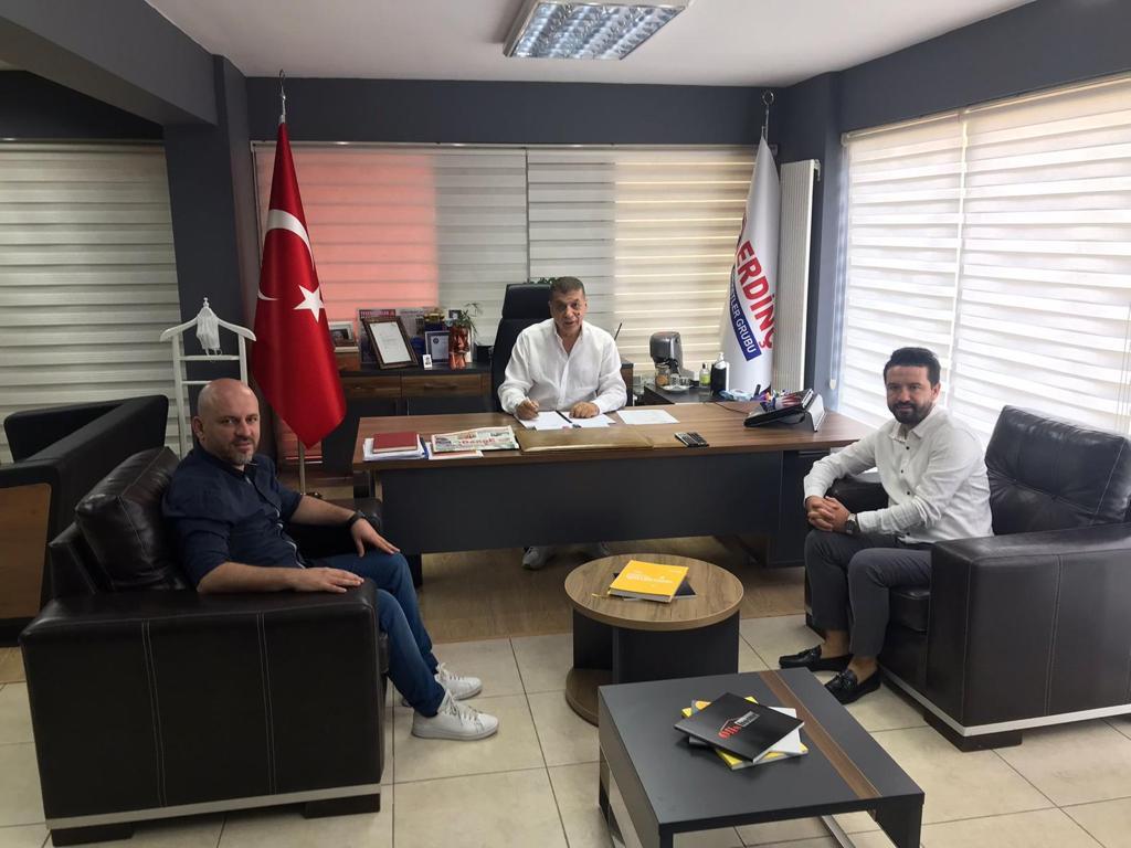 Yumrukaya'yı Ofis Home Mağazası'nda ziyaret ettik